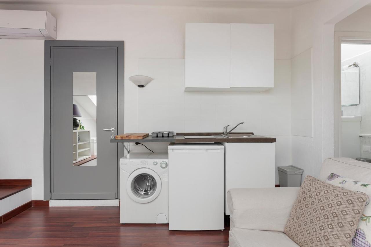 2 Bedroom Apt - Duomo 3 มิลาน ภายนอก รูปภาพ